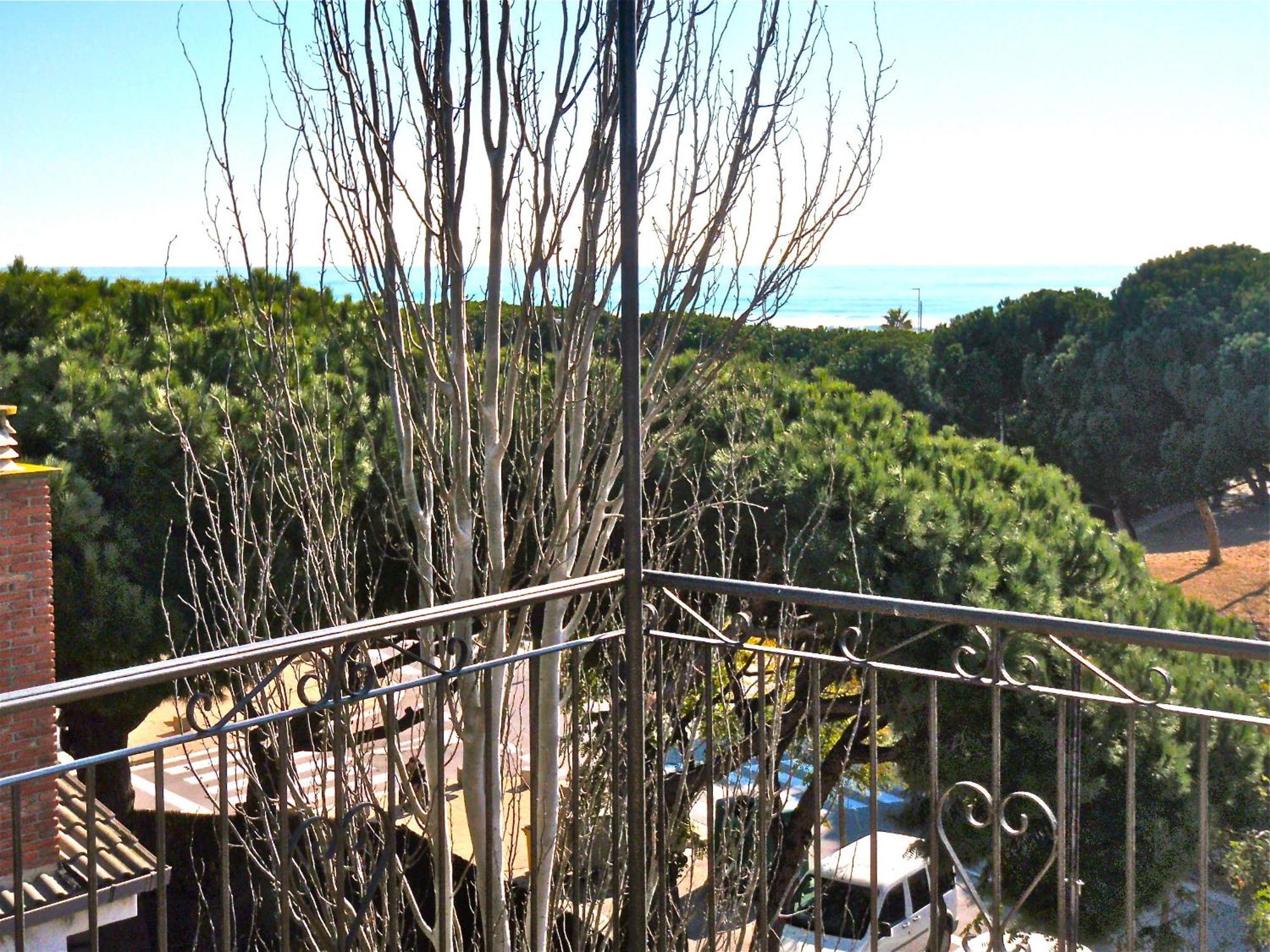 Hotel Rodsan Suizo Castelldefels Exterior foto