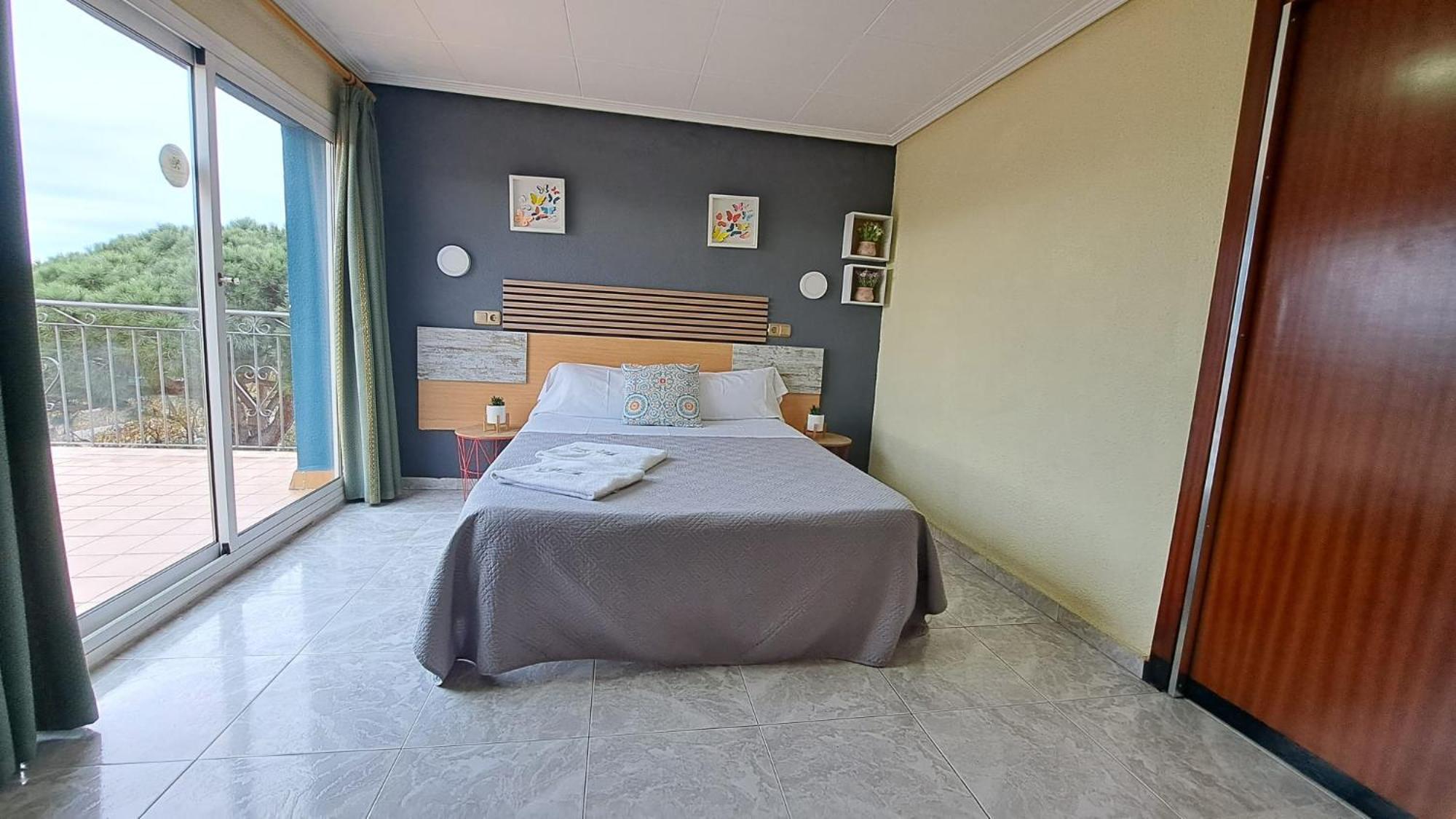 Hotel Rodsan Suizo Castelldefels Exterior foto
